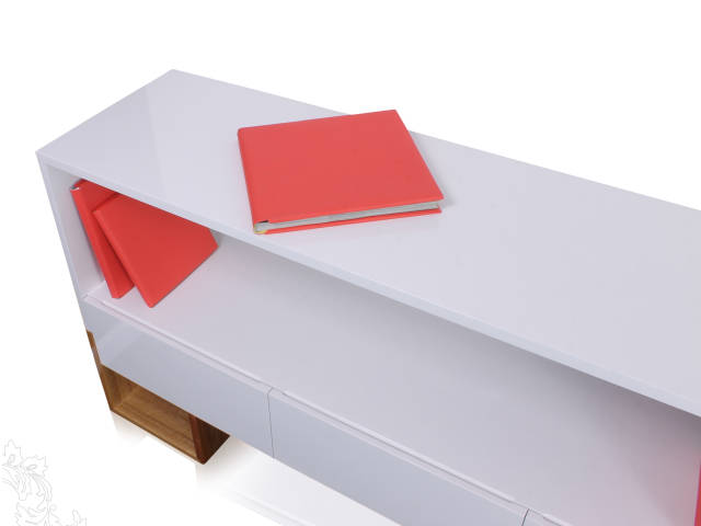 Bookcase 3